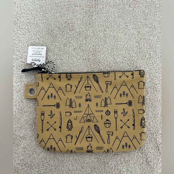 Pendleton Other - Pendleton Tan Adventure Toiletry Bag